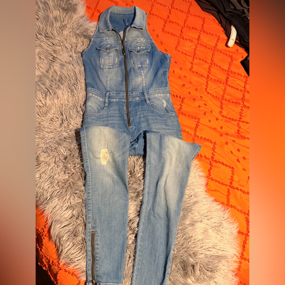 Vintage Guess Light Blue Denim Zip-Front Women's Jumpsuit